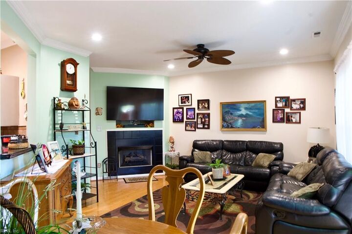 Property Photo:  610 Station Square Ct  VA 23320 