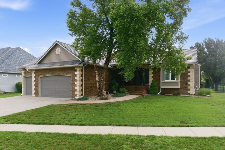 Property Photo:  1760 E Tiara Pines St  KS 67037 
