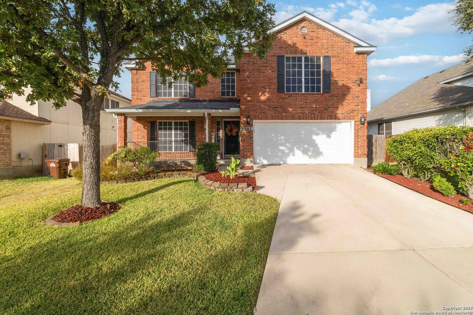 Property Photo:  5207 Wood Glen Dr  TX 78244 