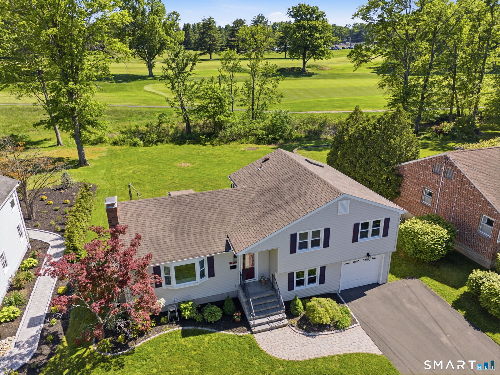 Property Photo:  25 Woodmont Road  CT 06117 