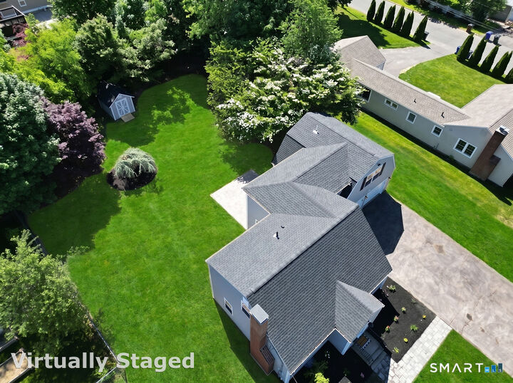 Property Photo:  142 Valley Crest Drive  CT 06109 