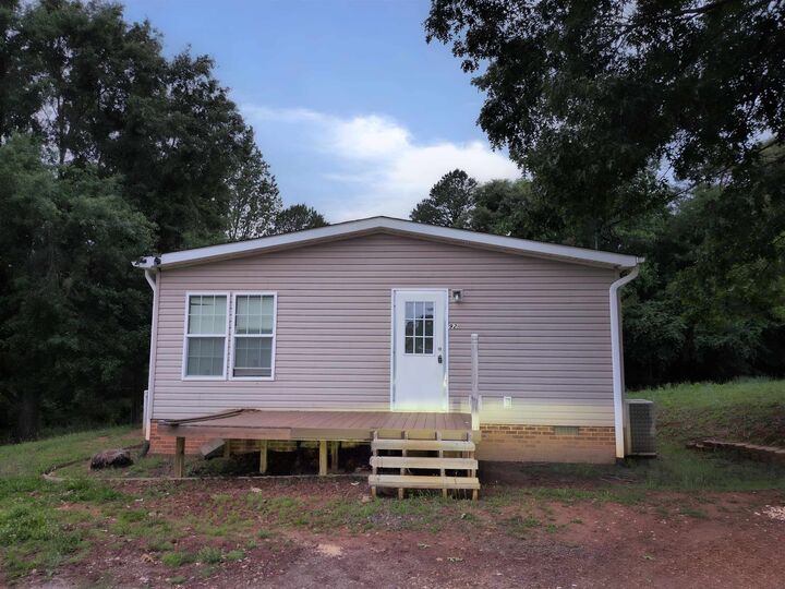Property Photo:  929 Old Hollis Road  NC 28040 