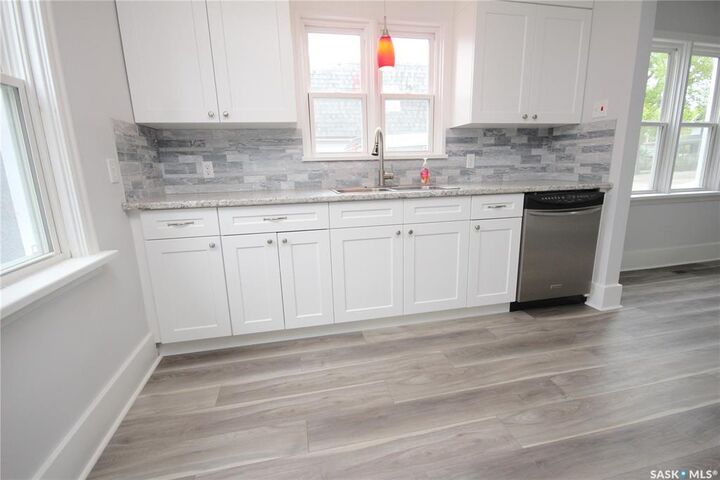 Property Photo: 77 4th Avenue N SK S3N 1A4