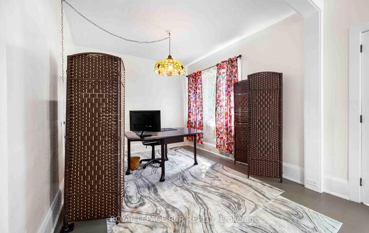 Property Photo: 7 Third Avenue ON L9W 1G8