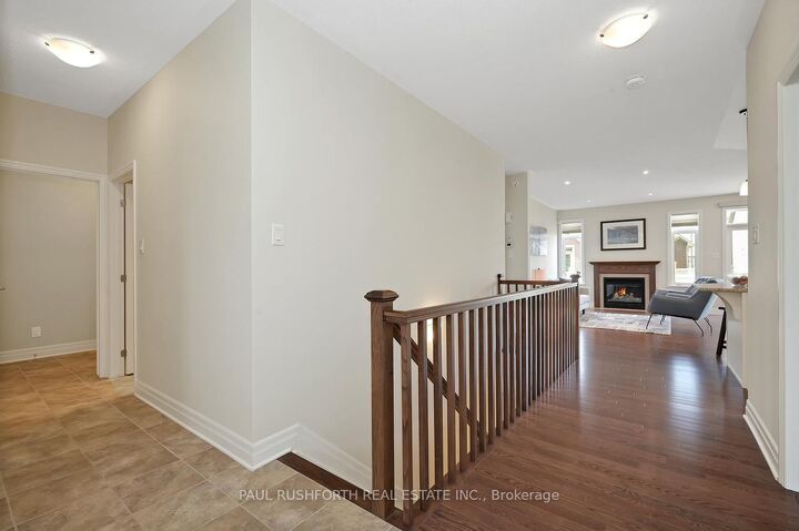 Property Photo: 116 Elfin Grove ON K2V 0B9