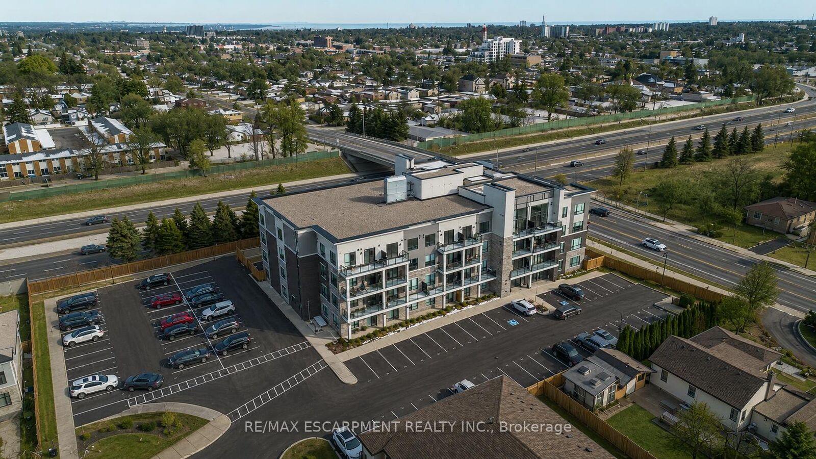 Property Photo: 120 Springvalley Crescent 104 ON L9C 0G2
