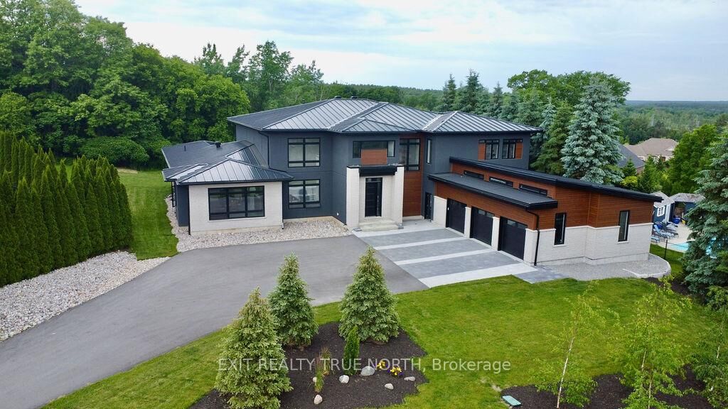 Property Photo: 57 Glenhuron Drive ON L4M 6T4