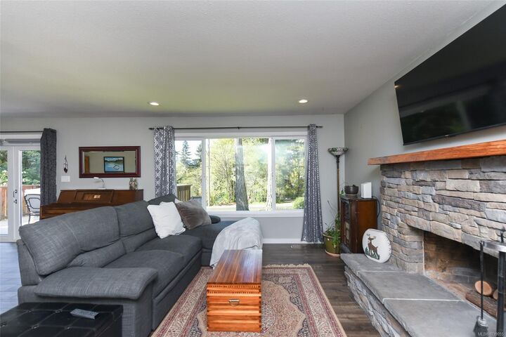Property Photo: 280 Glacier View Dr BC V9M 1G5