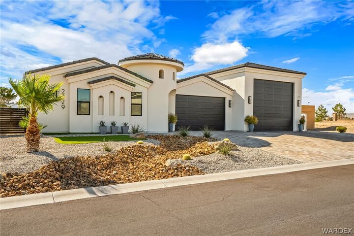 Property Photo:  2329 E Calle Toledo  AZ 86426 
