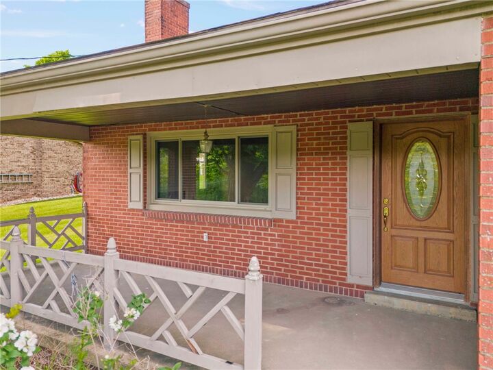 Property Photo:  1484 Nine Eighty Road  PA 15317 