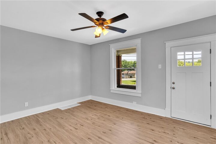 Property Photo:  3521 W 3rd Ave  PA 15010 