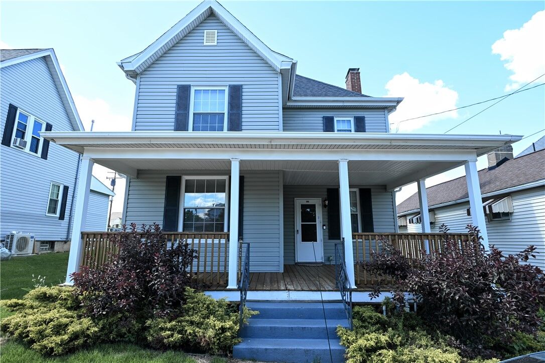 Property Photo:  509 Henry Street  PA 15012 
