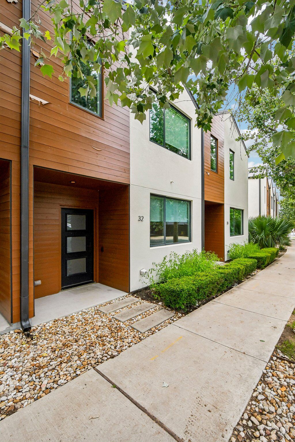 Property Photo:  1931 E 38th 1/2 Street 3-2  TX 78723 