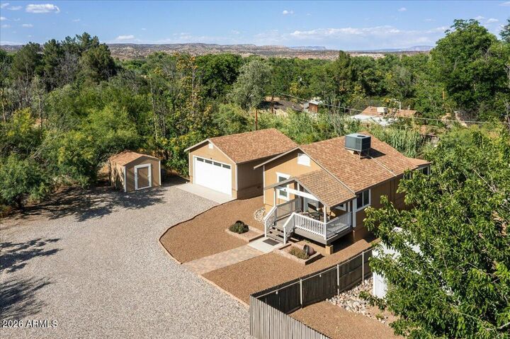 Property Photo: 905 N 4th Street AZ 86326