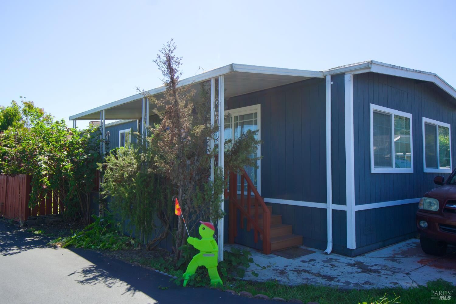 Property Photo:  514 Loma Verde Lane  CA 94928 