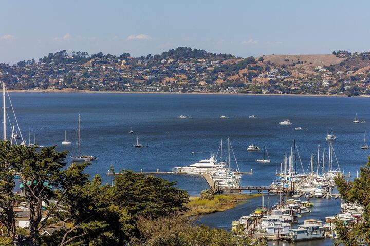 Property Photo:  198 Cazneau Avenue B  CA 94965 