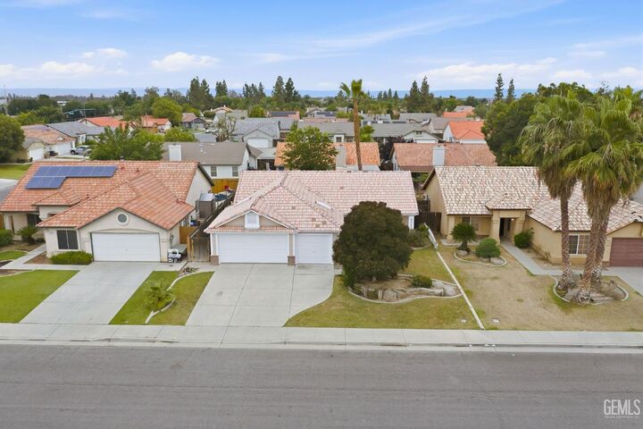 Property Photo:  4307 Bareback Lane  CA 93312 