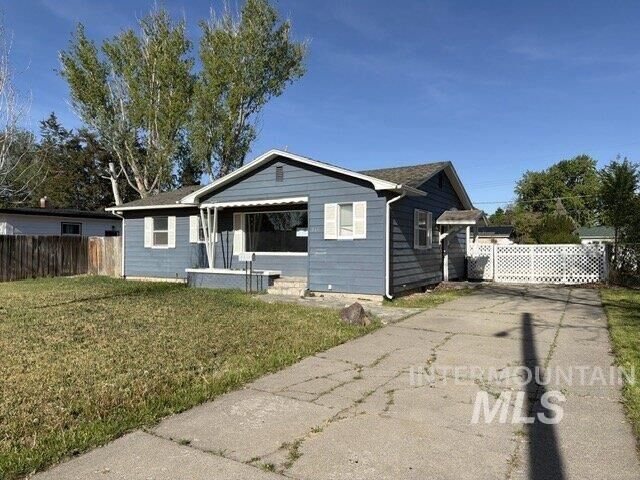 Property Photo:  860 N 9th E  ID 83647 