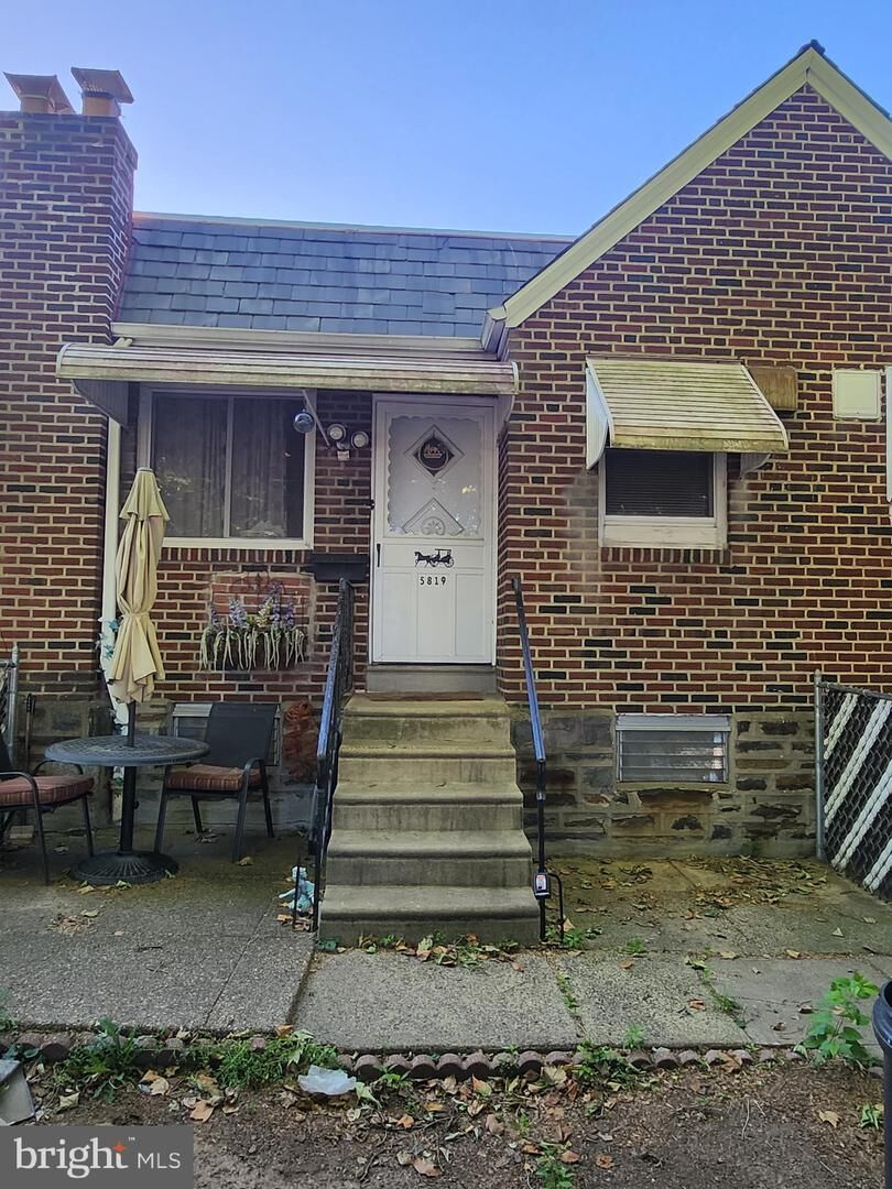 Property Photo: 5819 Bustleton Avenue PA 19149