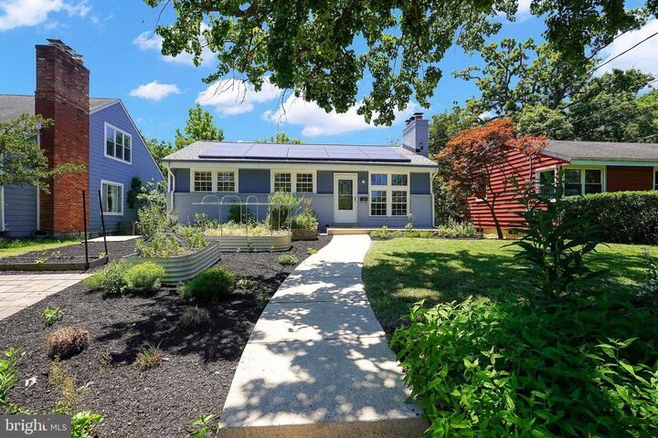 Property Photo: 726 Boundary Avenue MD 20910