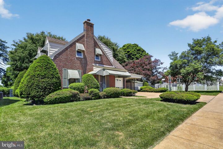 Property Photo:  1427 Lacrosse Avenue  PA 19607 