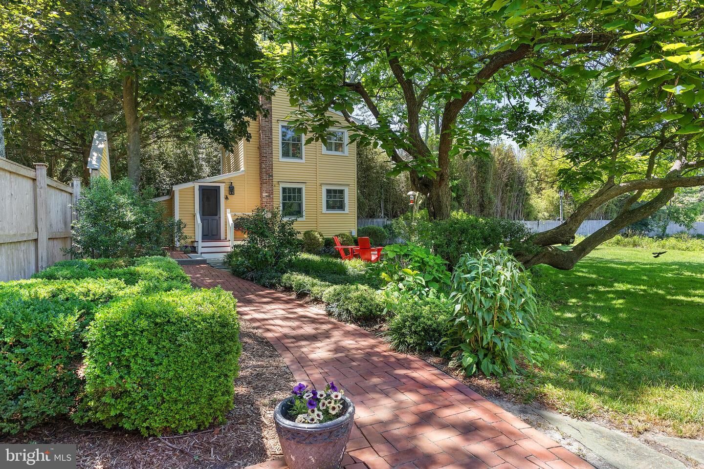 Property Photo: 114 Front Street MD 21628