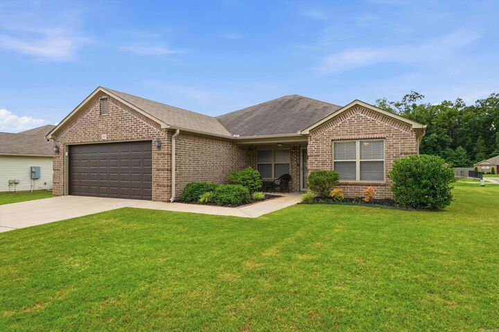 Property Photo:  1107 Crossing Loop  AR 72022 