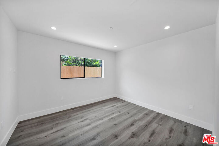 Property Photo: 11522 1/2 Emelita St CA 91601