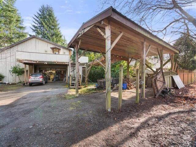 Property Photo:  13708 20 Avenue  BC V4A 1Z7 