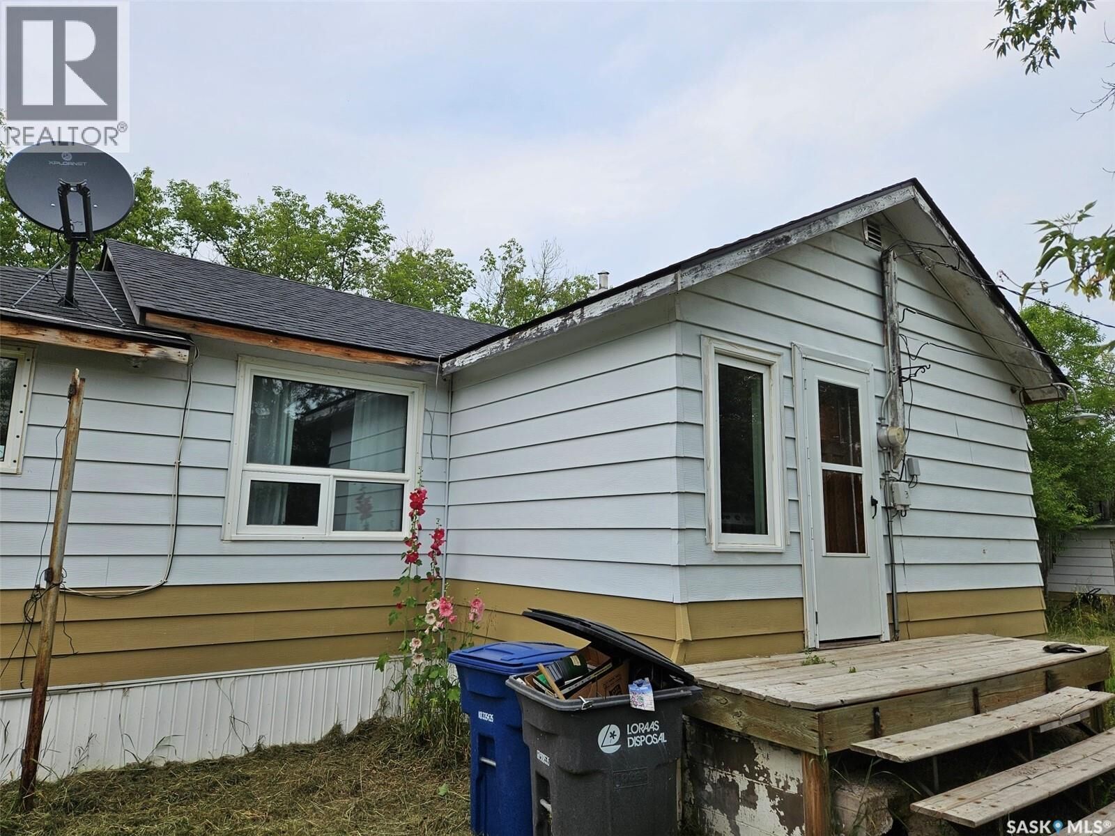 Property Photo: 195 Morley Street SK S0C 1L0