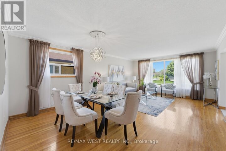Property Photo:  37 Beaumonde Heights Drive  ON M9V 1V7 