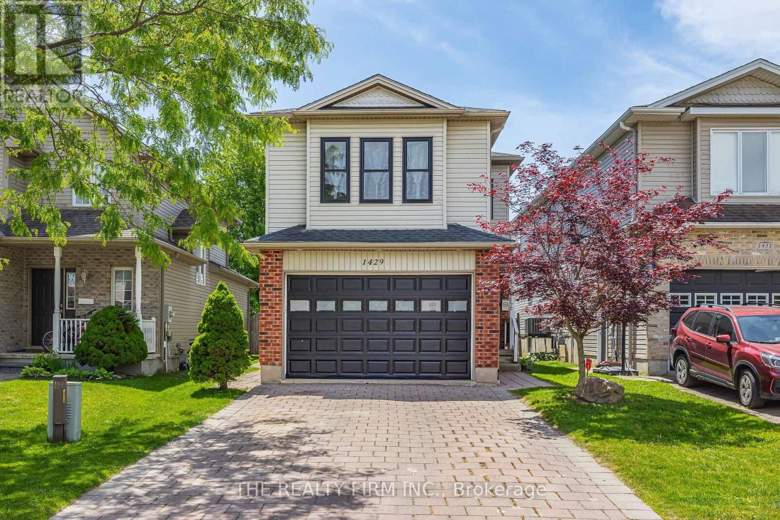 Property Photo:  1429 Aspenridge Crescent  ON N5Y 5N2 
