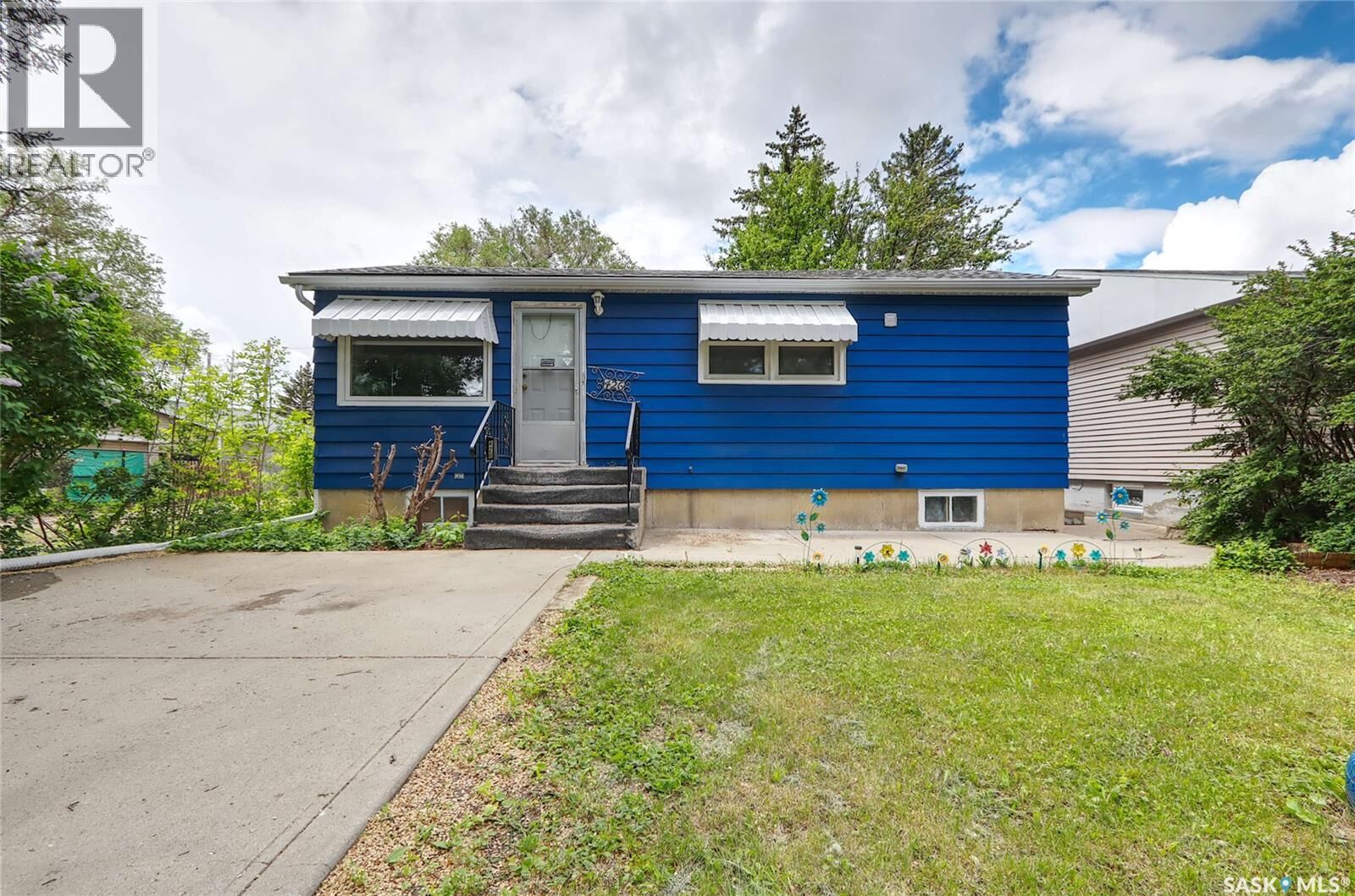 Photo de la propriété:  426 Robinson Street  SK S4R 3R4 