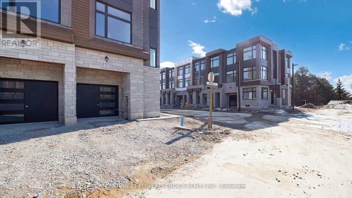 Property Photo:  37 Drainie Street  ON L4H 5J3 