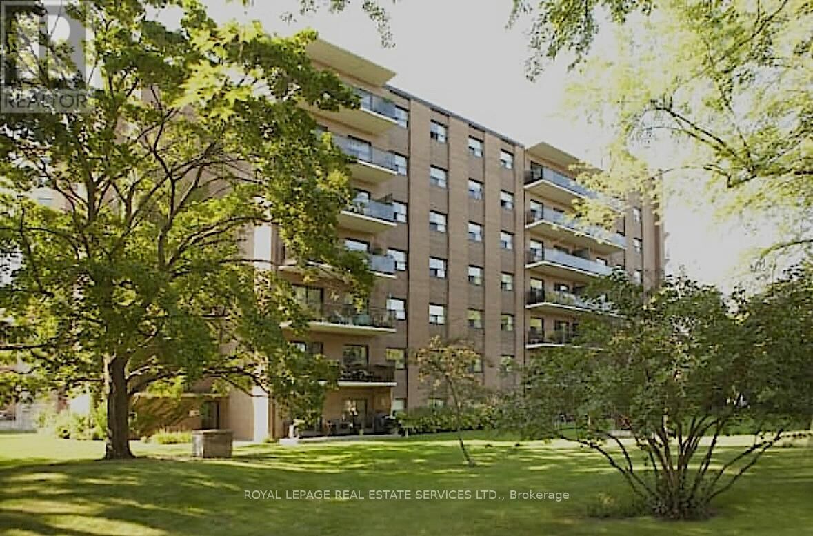 Property Photo:  135 Allan Street 504  ON L6J 3N4 