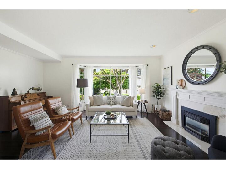 Photo de la propriété:  2322 Hampshire Place  BC V2S 6N4 
