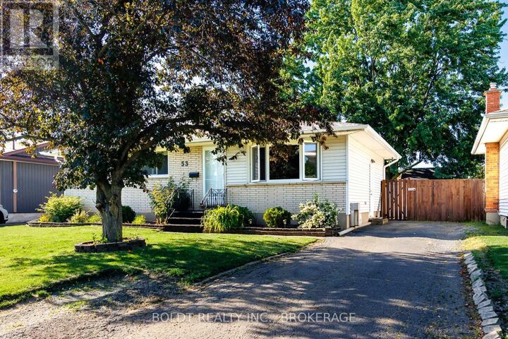 Property Photo:  53 Huntley Crescent  ON L2M 6E5 