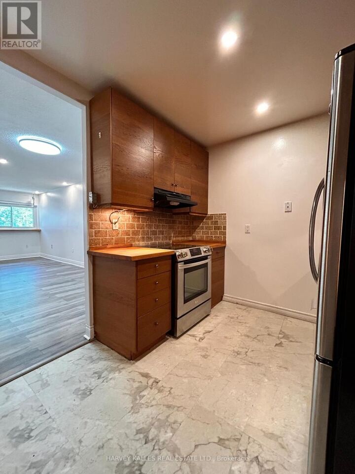 Property Photo:  78 Scarborough Golf Club Road 58  ON M1M 3C5 
