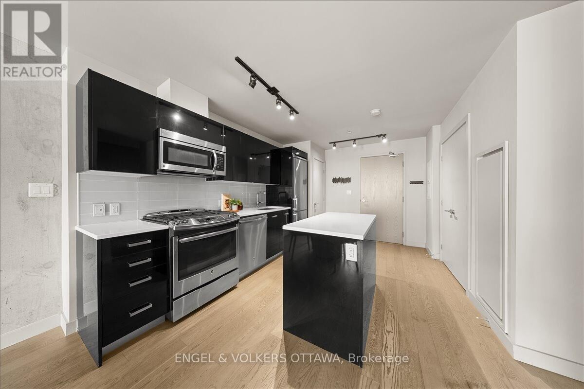 Property Photo:  224 Lyon Street North 1612  ON K1R 0C1 