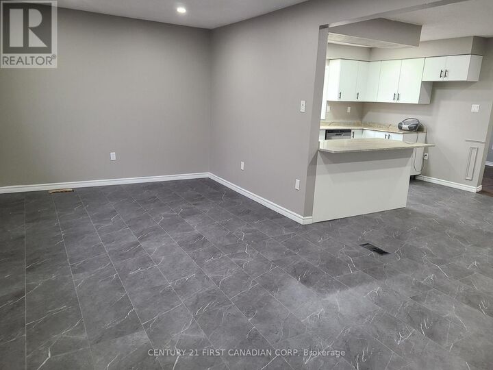 Property Photo:  1775 Oxford Street East A  ON N5V 2Z6 