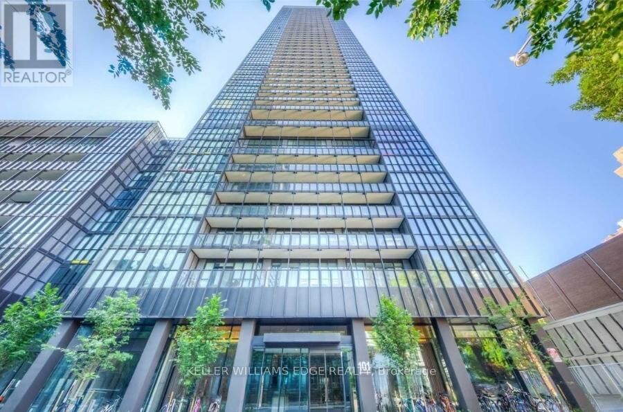 Property Photo: 101 Charles Street East 2809 ON M4Y 0A9