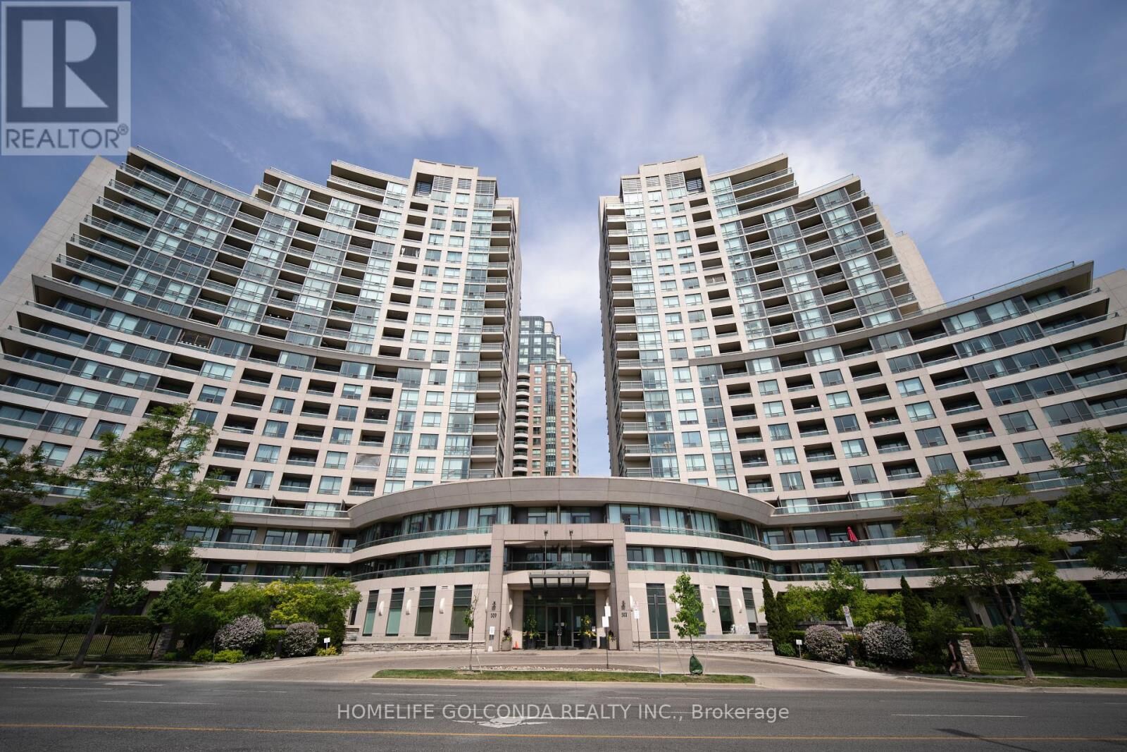 Property Photo:  509 Beecroft Road 1106  ON M2N 0A3 