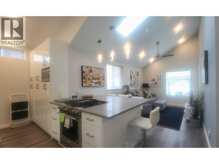 Property Photo:  165  BC V5Y 2C4 