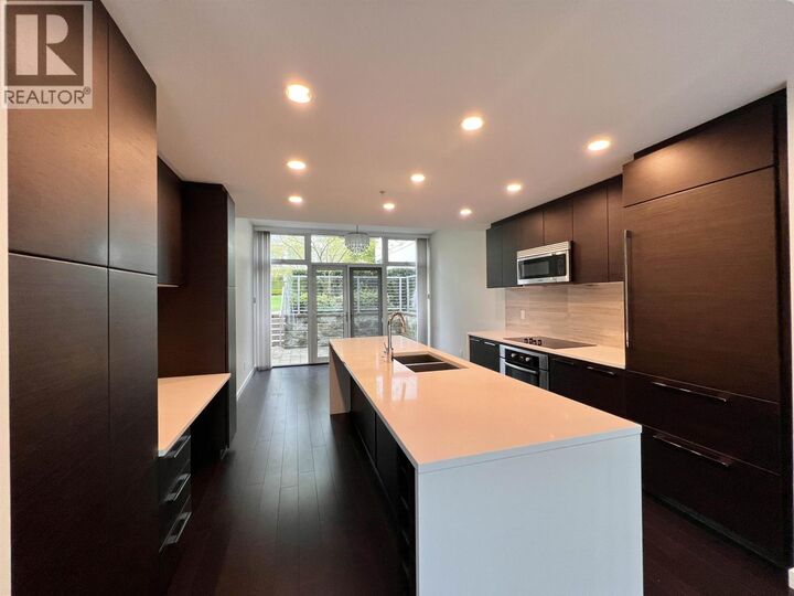 Property Photo:  5728 Berton Avenue Th3  BC V6S 0C4 