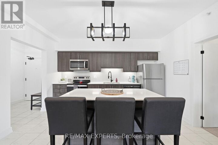 Property Photo:  4 Spice Way 103  ON L9J 0M2 