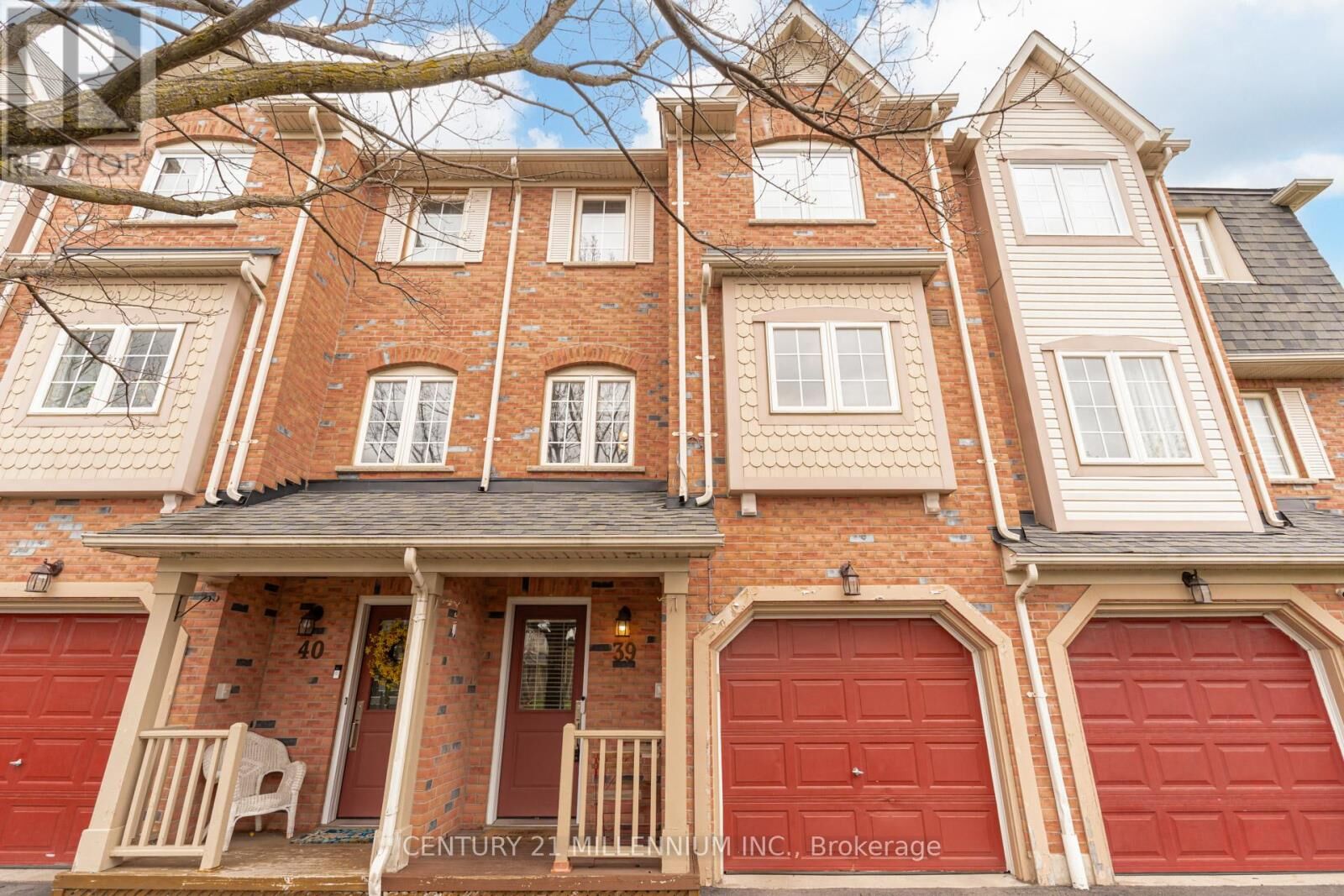 Property Photo:  7190 Atwood Lane 39  ON L5N 7Y6 
