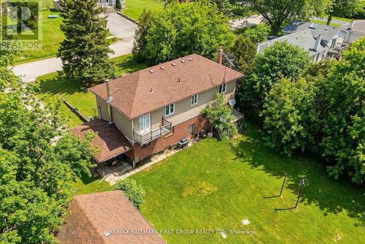Property Photo:  239 Davidson Street  ON L1V 2P9 