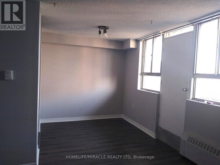 Property Photo: 100 Dundalk Drive 916 ON M1P 4V2