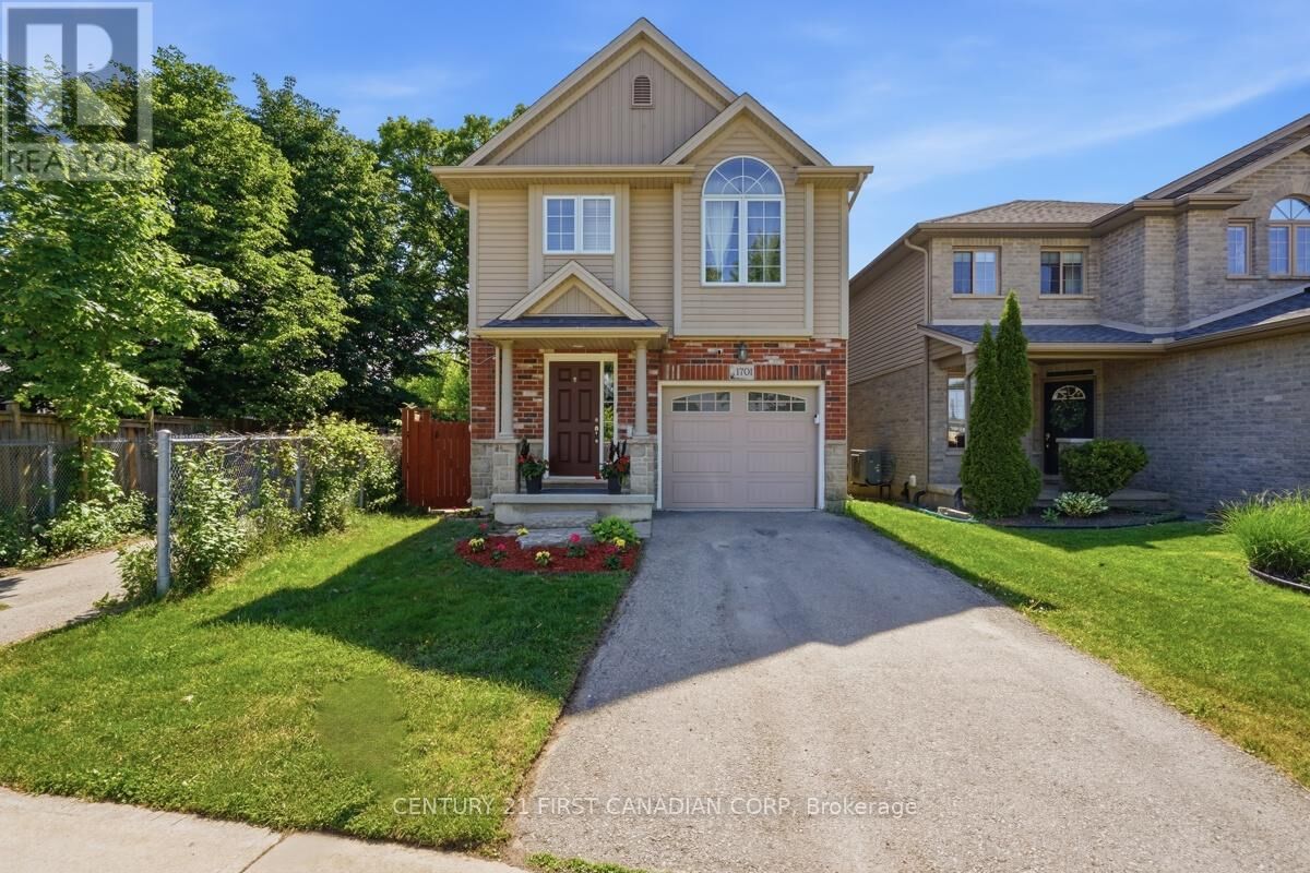 Property Photo:  1701 Stackhouse Avenue  ON N5X 4H9 