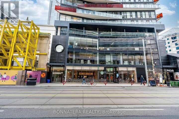 Property Photo:  215 Queen Street West 1110  ON M5V 0P5 